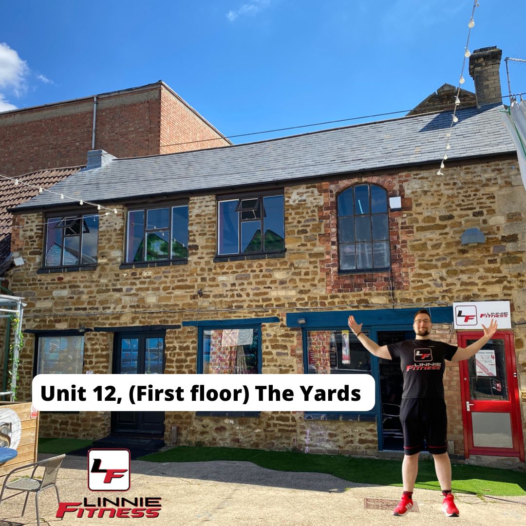 Linnie fitness outside.